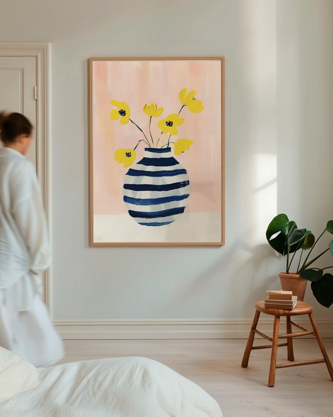 Bloemen in Gestreepte Vaas Poster – staande poster voor modern interieur