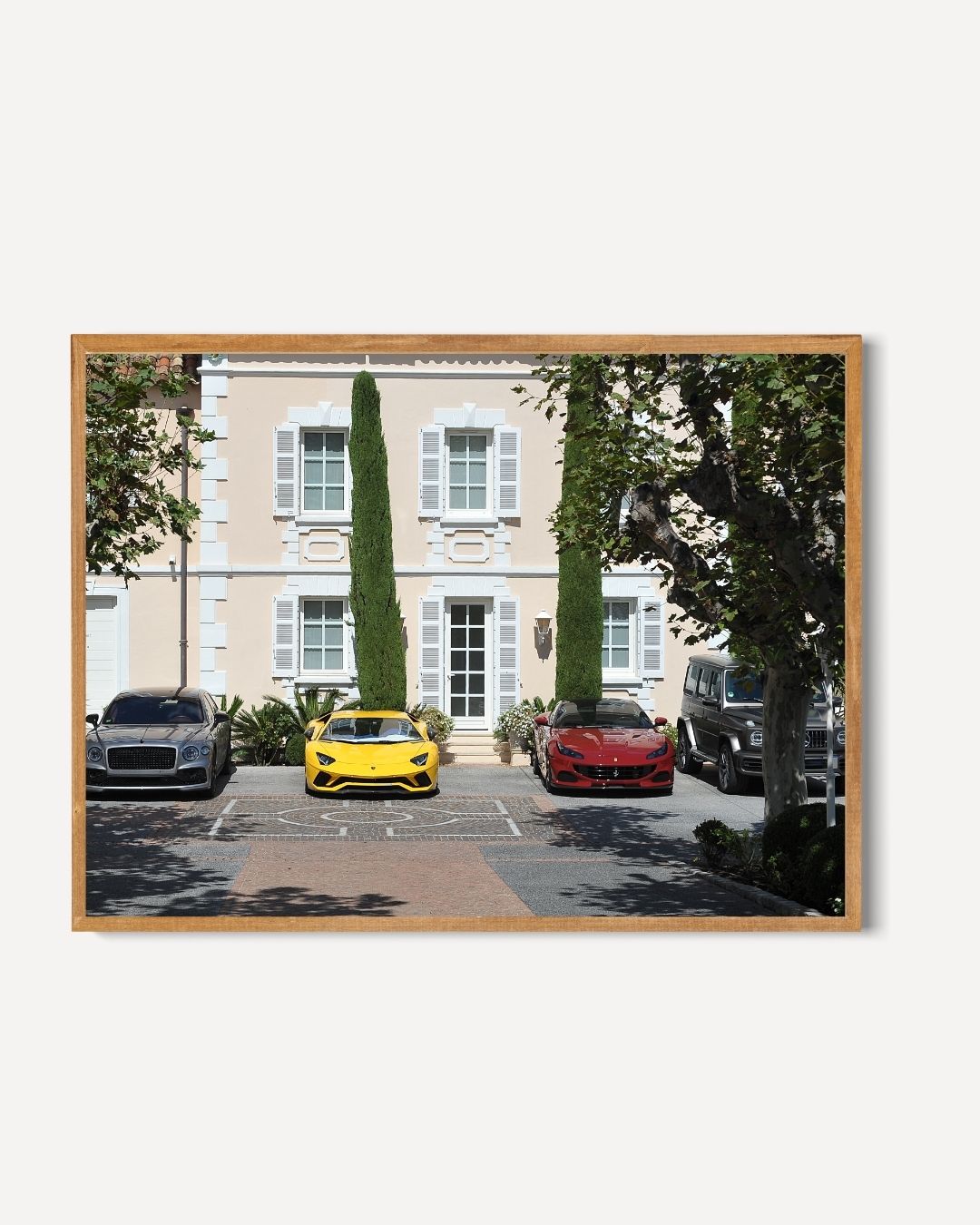 Luxe villa met sportauto's Poster – portret poster als wanddecoratie