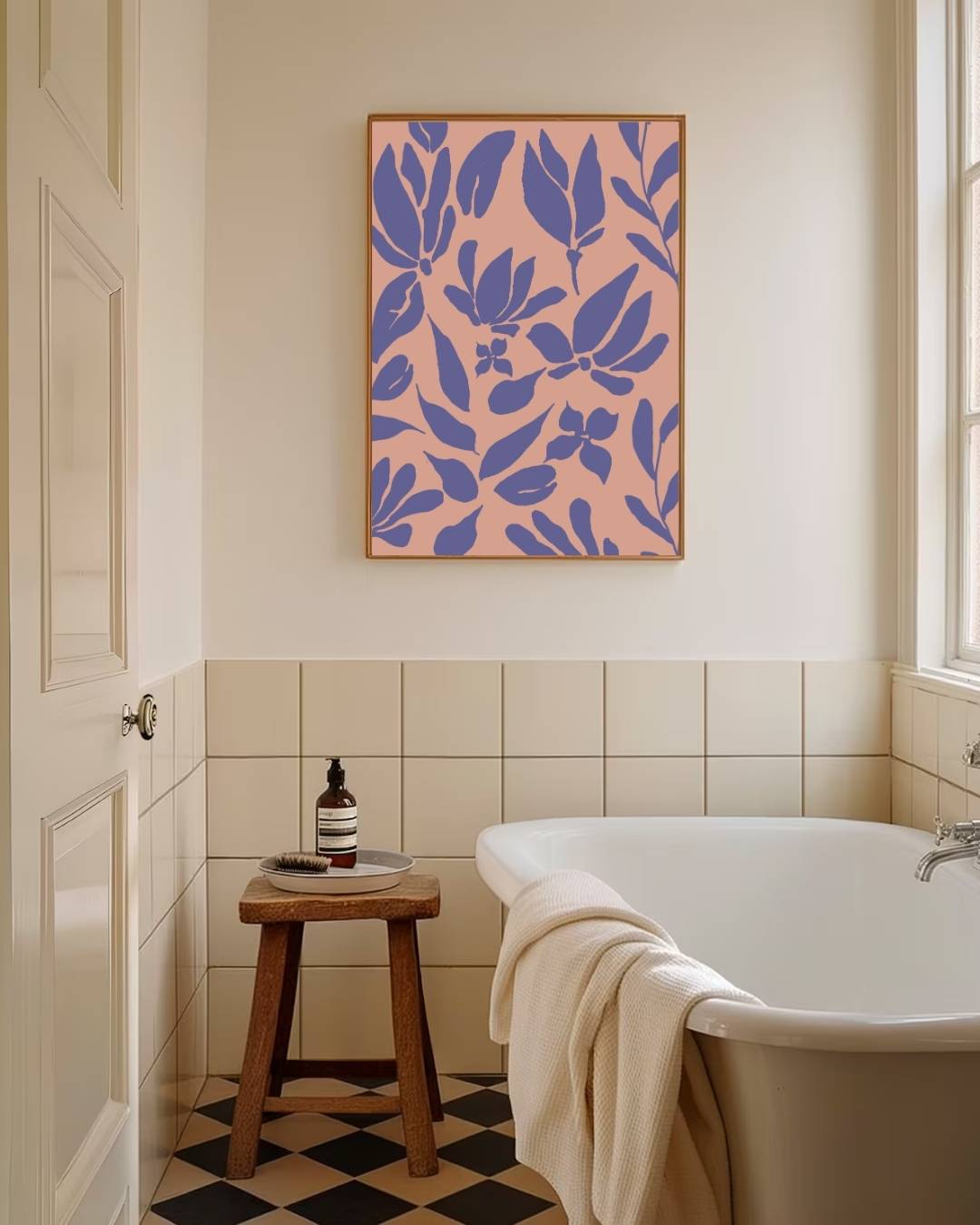 Herhalend bloemensilhouet op roze achtergrond Poster – staande poster voor modern interieur