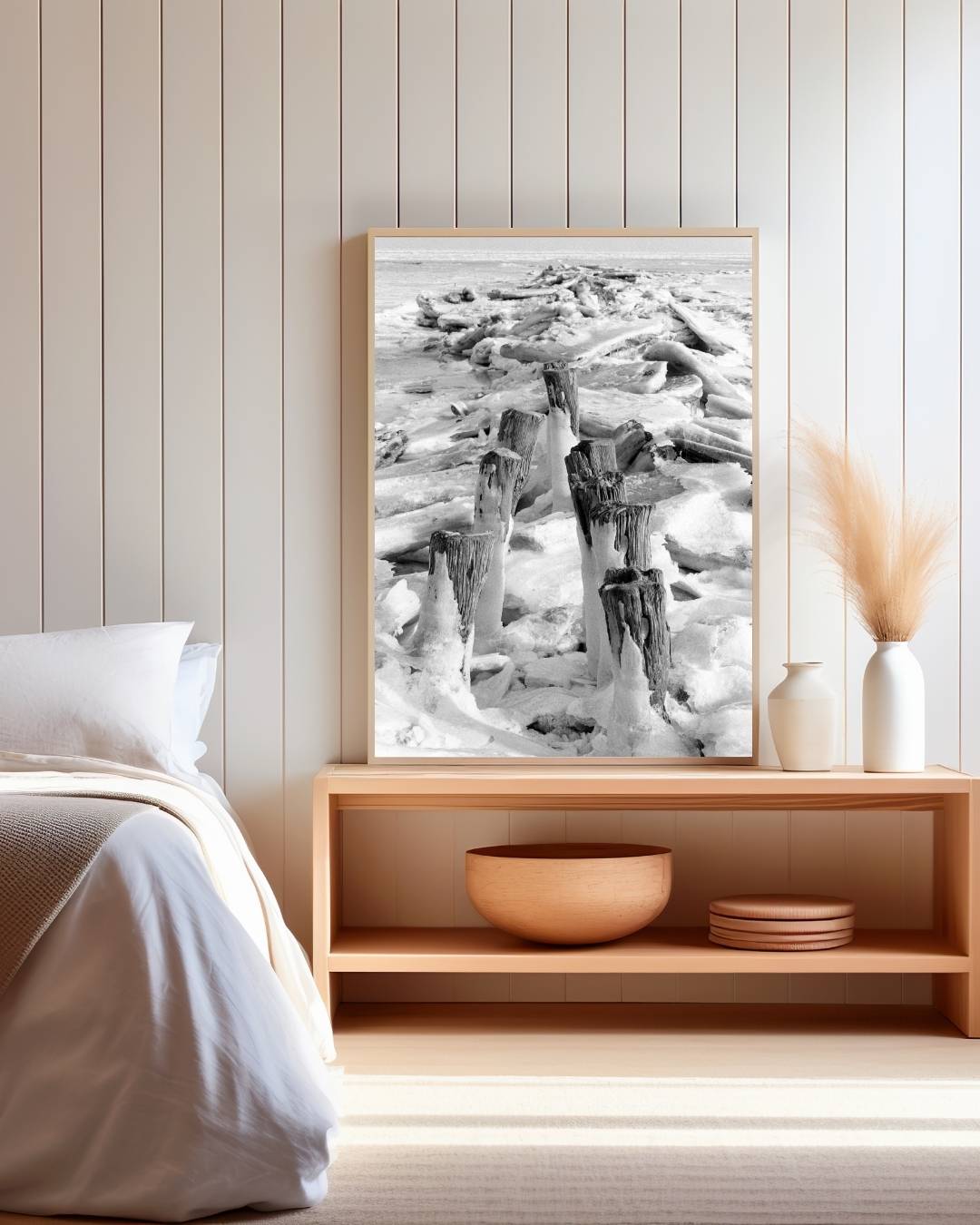 Bevroren landschap met houten palen Poster – staande poster voor modern interieur