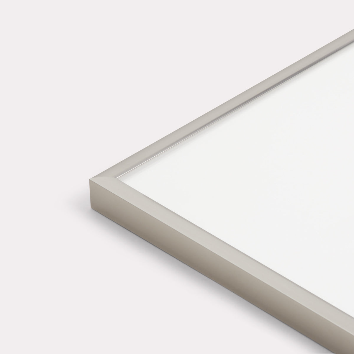 Cornice a giorno in alluminio finitura champagne lucida