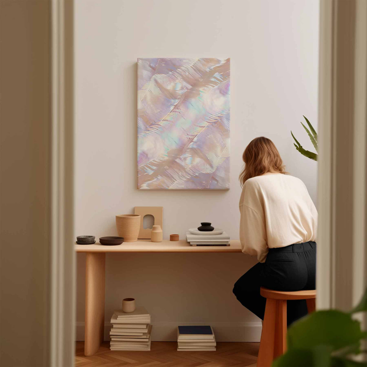 Iriserende abstractie in pastelkleuren – dibond wanddecoratie in staand formaat