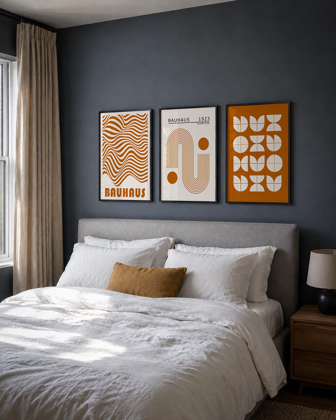 Golvend lijnenspel posterset – derde productweergave – deze posterset in drie delen toont vloeiende, golvende lijnen in warme