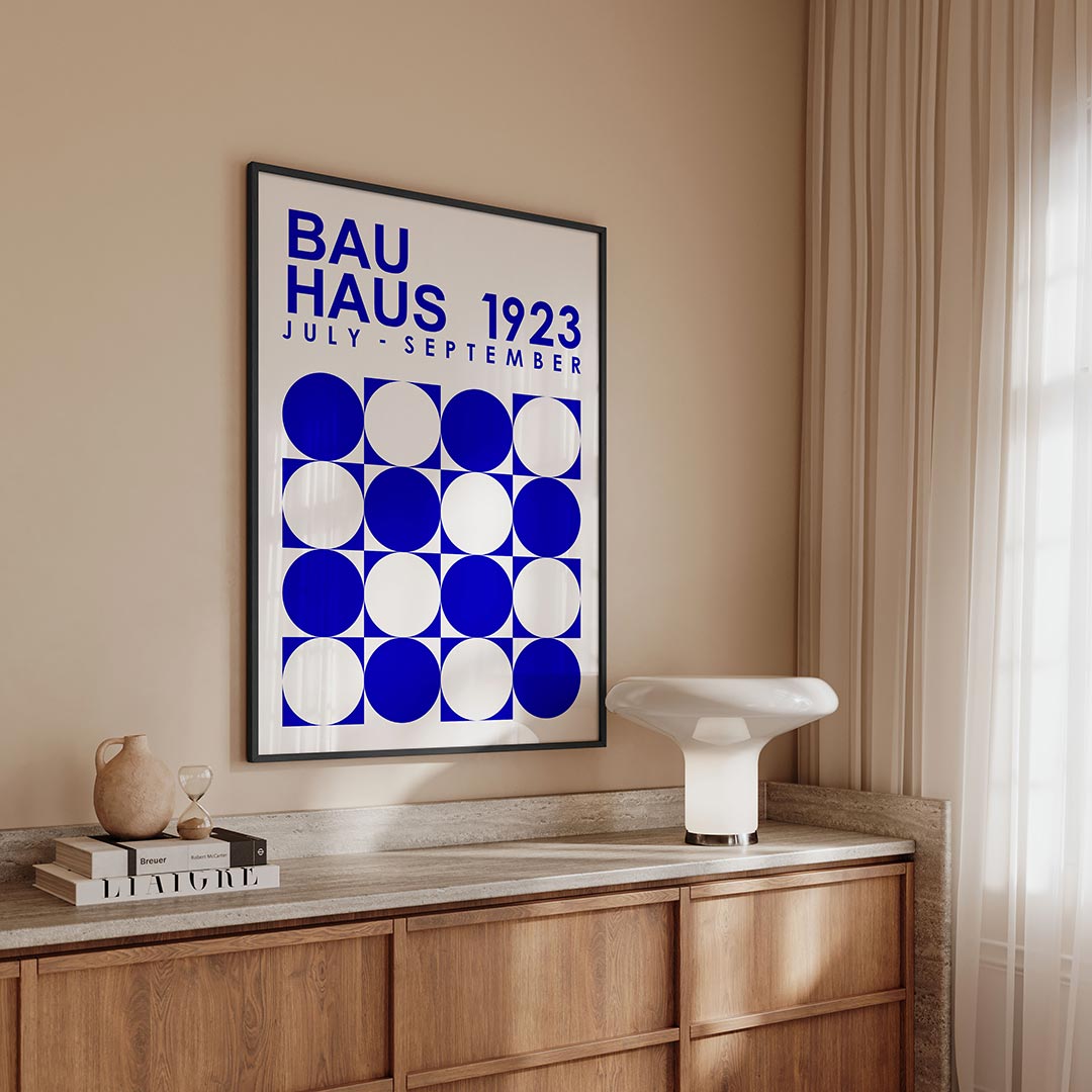 Cirkelpatroon blauw – geometrische Bauhaus poster in staand formaat