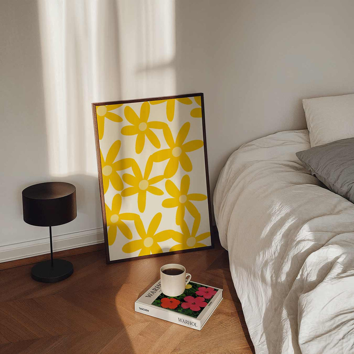 Zonnestralen Bloemenposter – staande bloemen wanddecoratie van WallArtistic