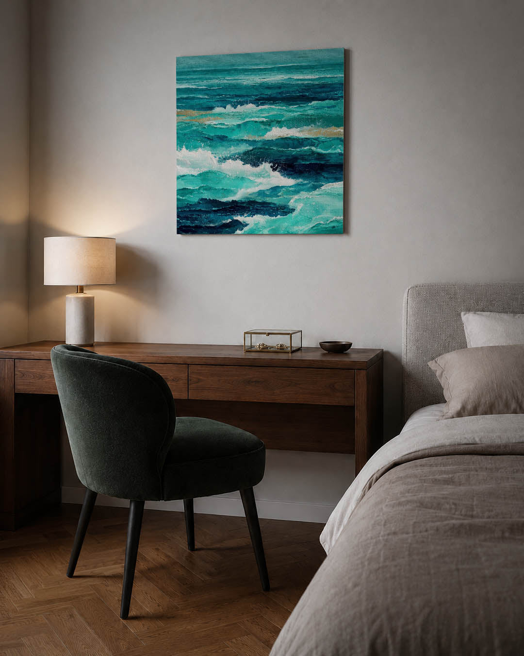 Dynamische zee kunstwerk – sfeerbeeld – dit werk toont een levendige zee met golven in verschillende tinten blauw en wit. De