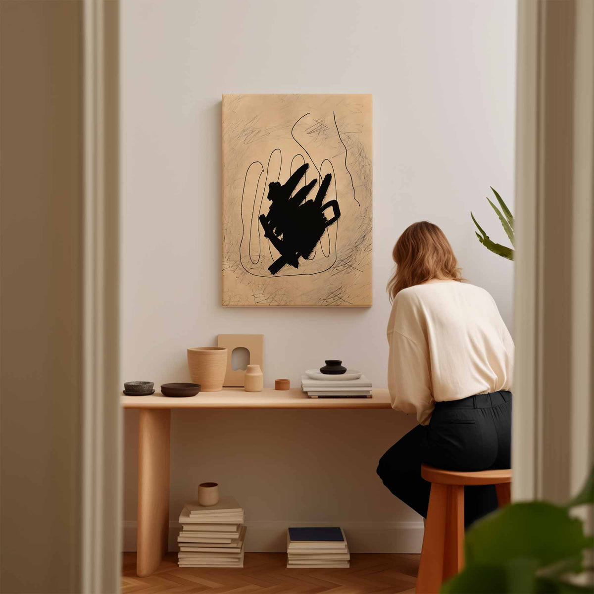 Abstracte Expressie in Zwart en Beige – modern portret kunstwerk van WallArtistic