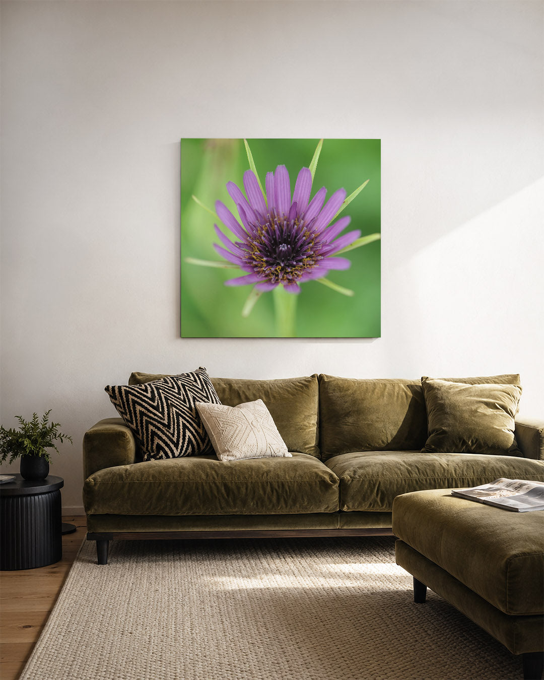 Paarse bloem close up kunstwerk – derde productweergave – deze kunstwerk toont een close-up van een paarse bloem met delicate