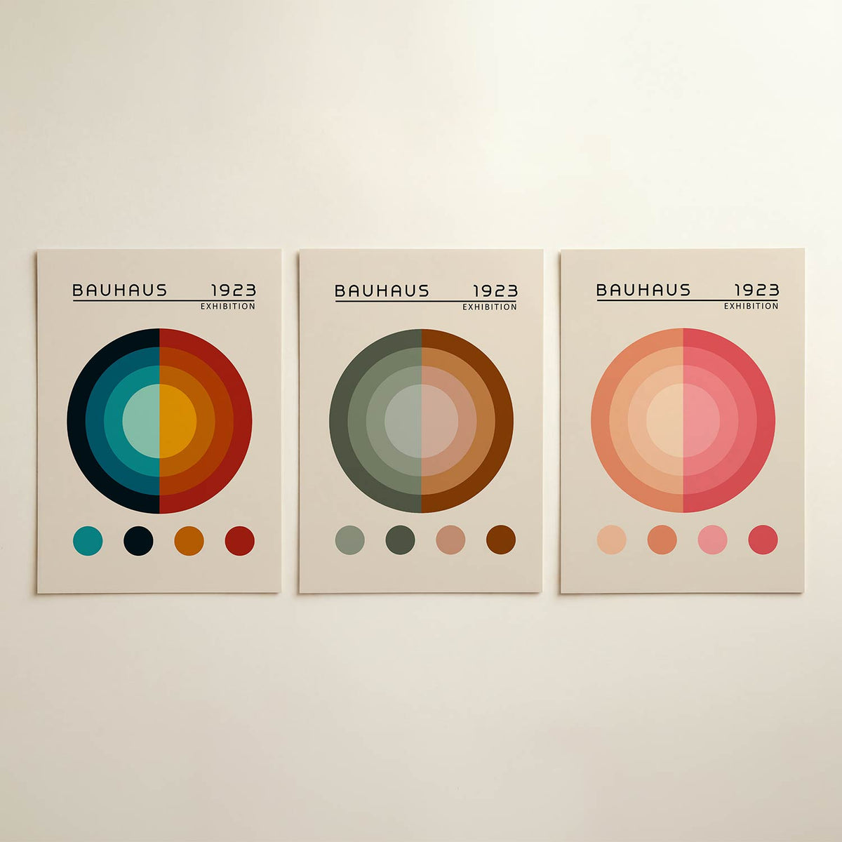 Cirkelvormen en kleur posterset – detailweergave – deze posterset in drie delen toont een harmonie van cirkelvormen in blauw