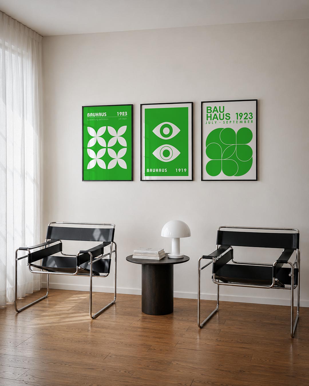 Vorm en kleur posterset – tweede productweergave – heldere groene achtergrond met witte bloemachtige vormen in een ritmisch