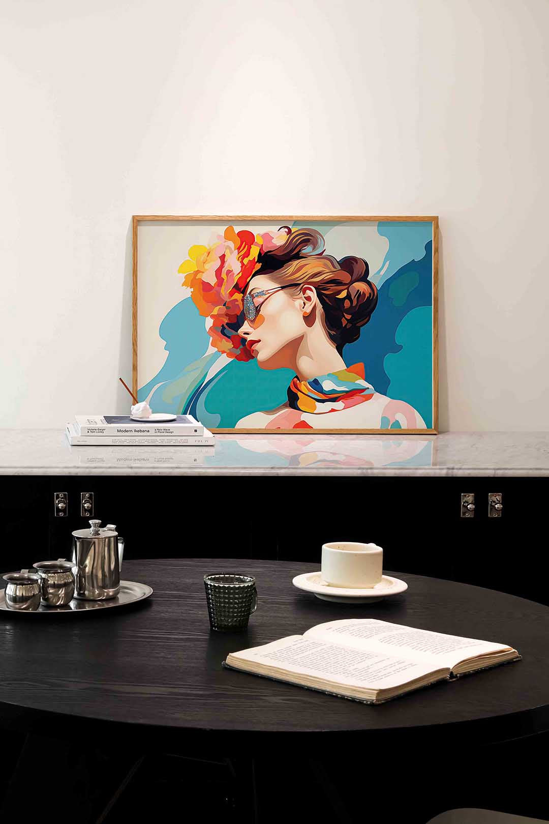 Vrouw met bloemenhoed – portret poster in liggend formaat