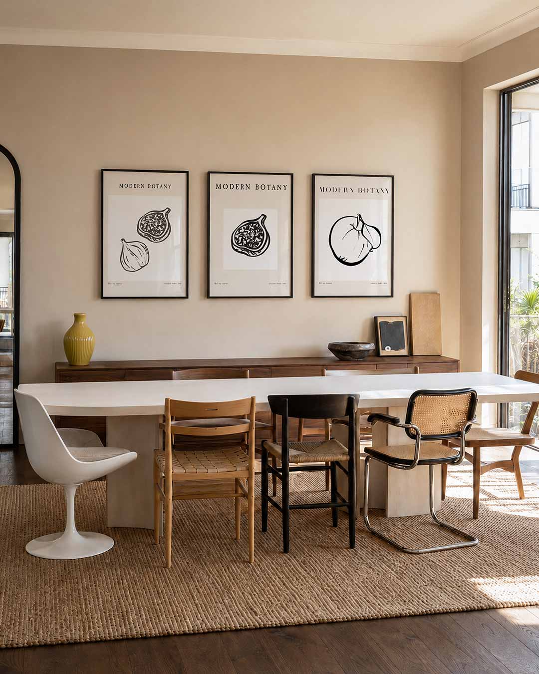 Botanische eenvoud posterset – derde productweergave – deze posterset toont een eenvoudige lijntekening van een vijg en
