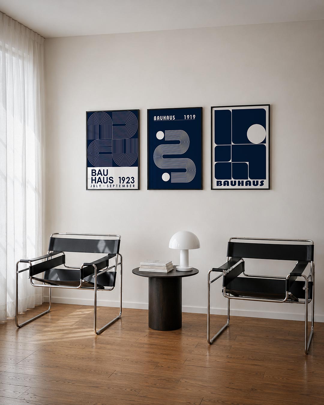 Lijnen en vlakkenspel driedelige posterset – deze posterset in drie delen toont een spel van gebogen en rechte lijnen in wit