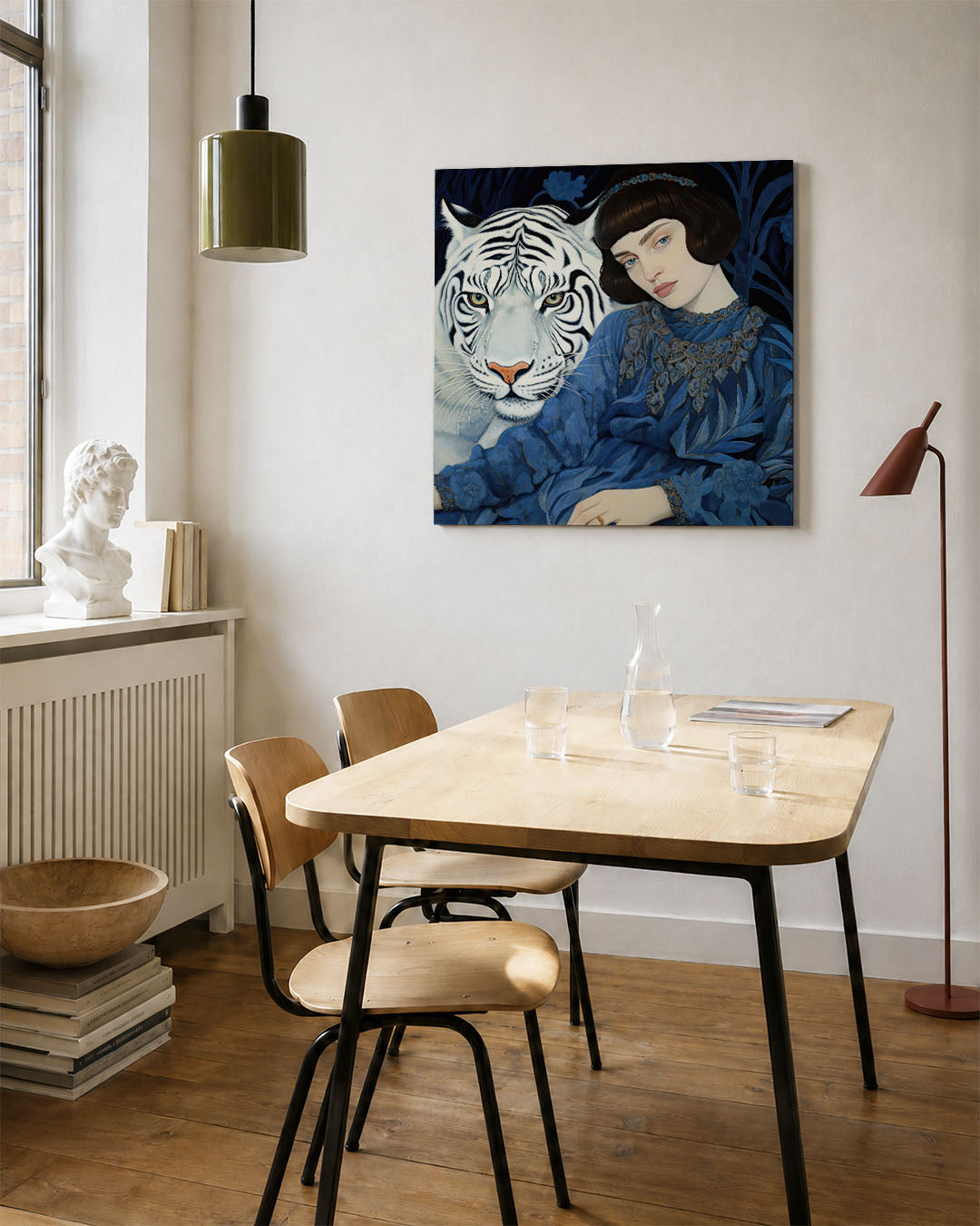 Dromerige tijger kunstwerk – vierkante wanddecoratie – dit kunstwerk toont een vrouw in een blauwe jurk naast een witte