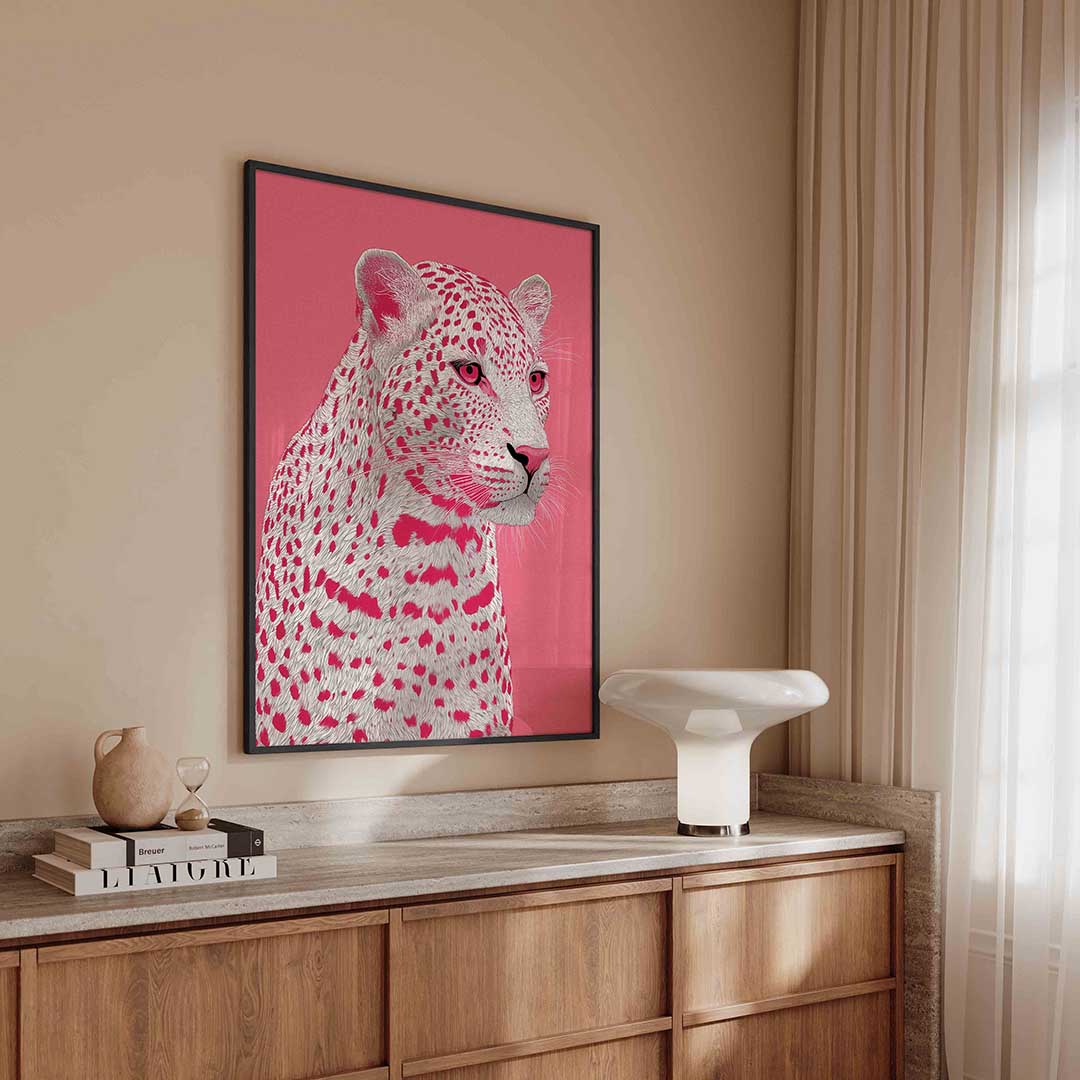 Roze luipaard – kleurrijke Pop Art poster in staand formaat