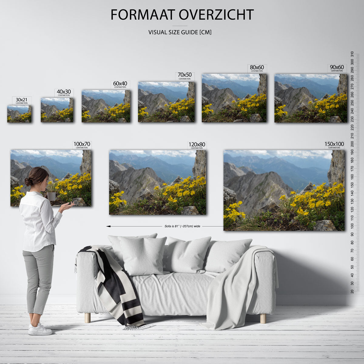 Berglandschap met bloemen poster – sfeerbeeld – deze poster toont een berglandschap met gele bloemen op de voorgrond. De