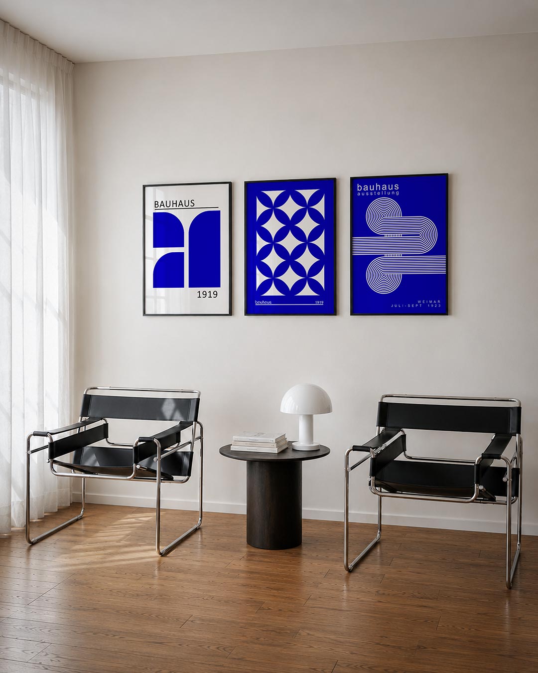 Blauw vlakritme driedelige posterset – deze posterset in drie delen toont een spel van blauwe halve cirkels en rechthoeken.