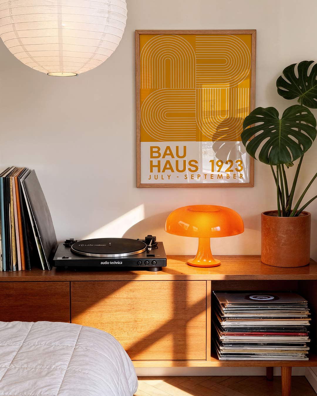 Lijnen en vlakkenspel – geometrische Bauhaus poster in staand formaat