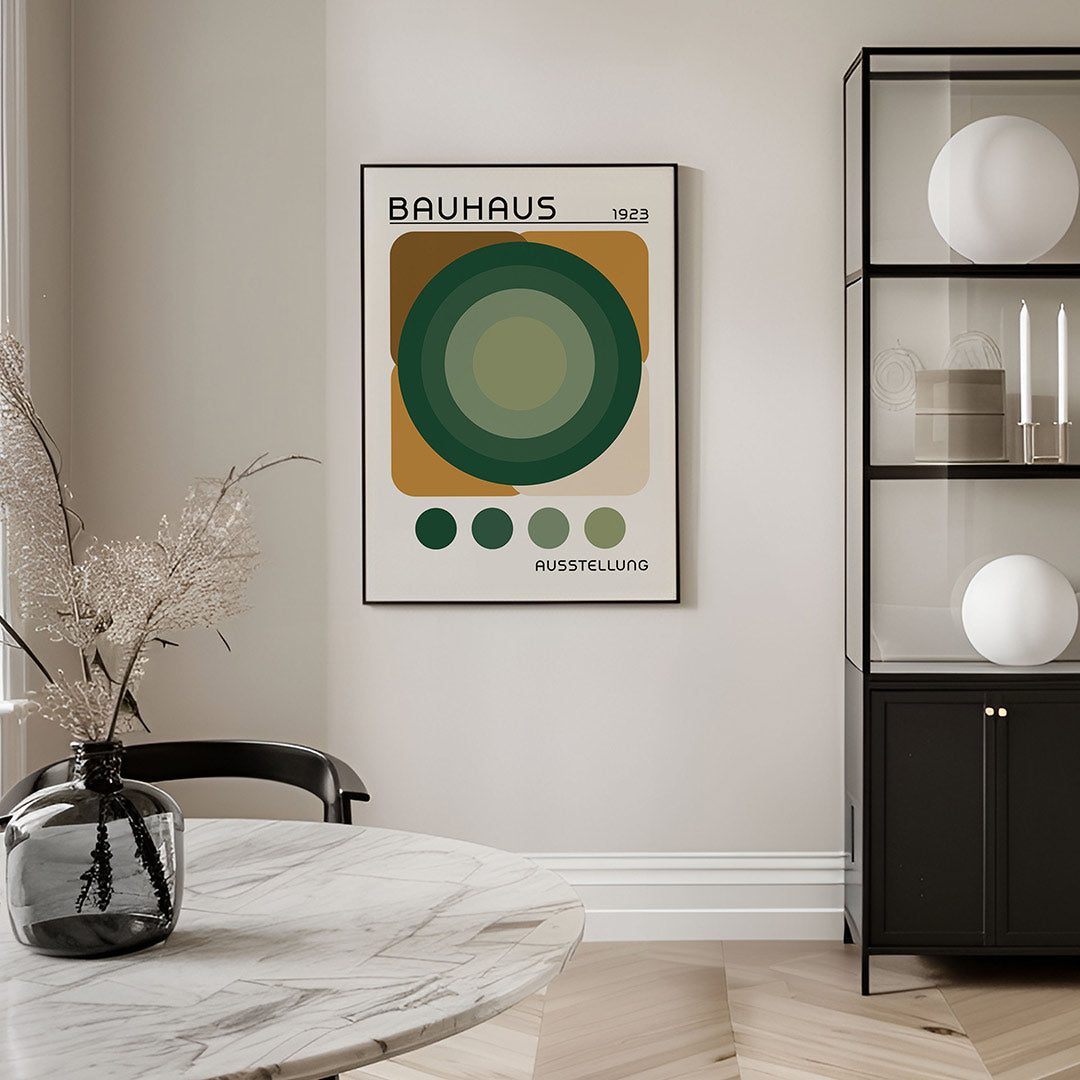 Cirkelvormen en vlakkenspel – geometrische Bauhaus poster in staand formaat