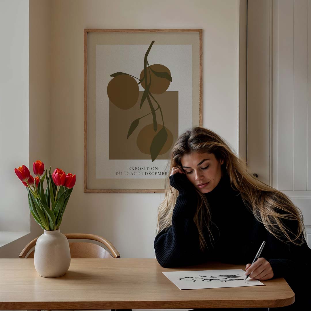 Moderne Sinaasappel Expositie – bloemen poster in staand formaat
