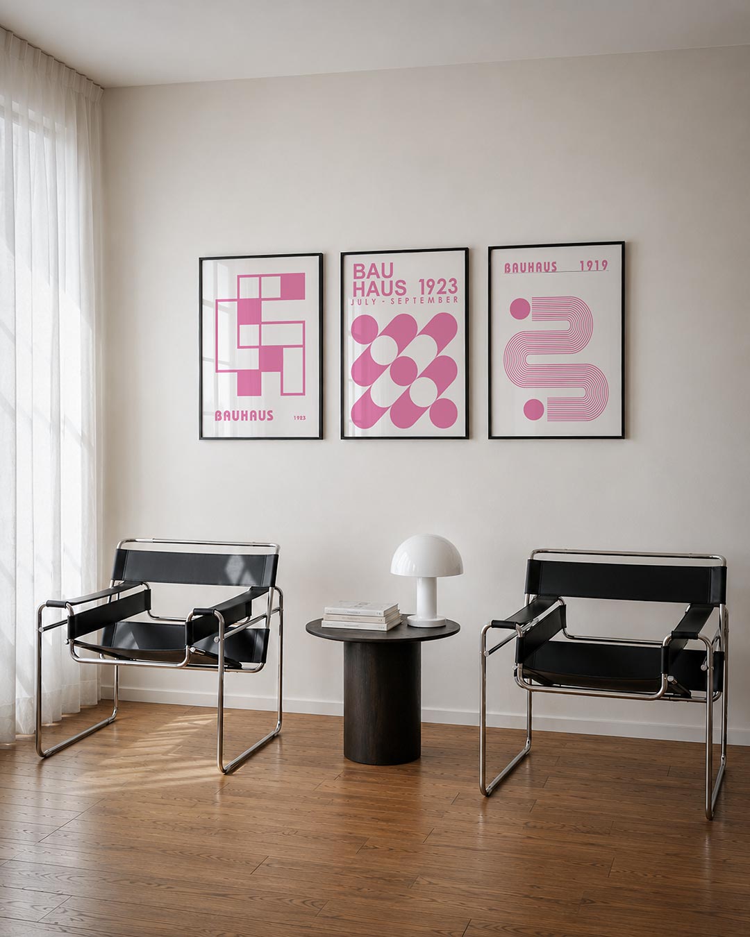 Vorm en kleur posterset – derde productweergave – deze posterset in drie delen toont een speelse combinatie van roze en wit.