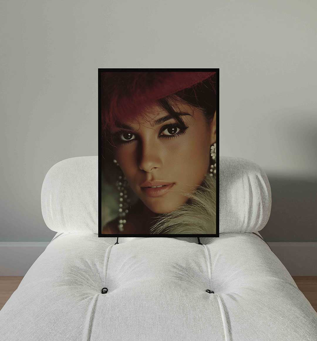 Portret met rode hoed – staande Pop Art wanddecoratie van WallArtistic