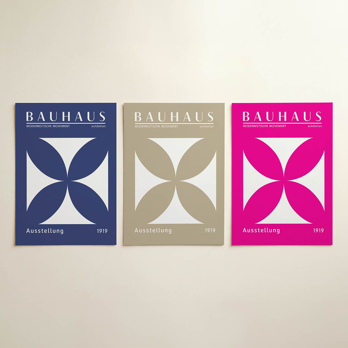 Vorm en balans posterset – detailweergave – deze posterset in drie delen toont een harmonieus lijnenspel van witte en blauwe