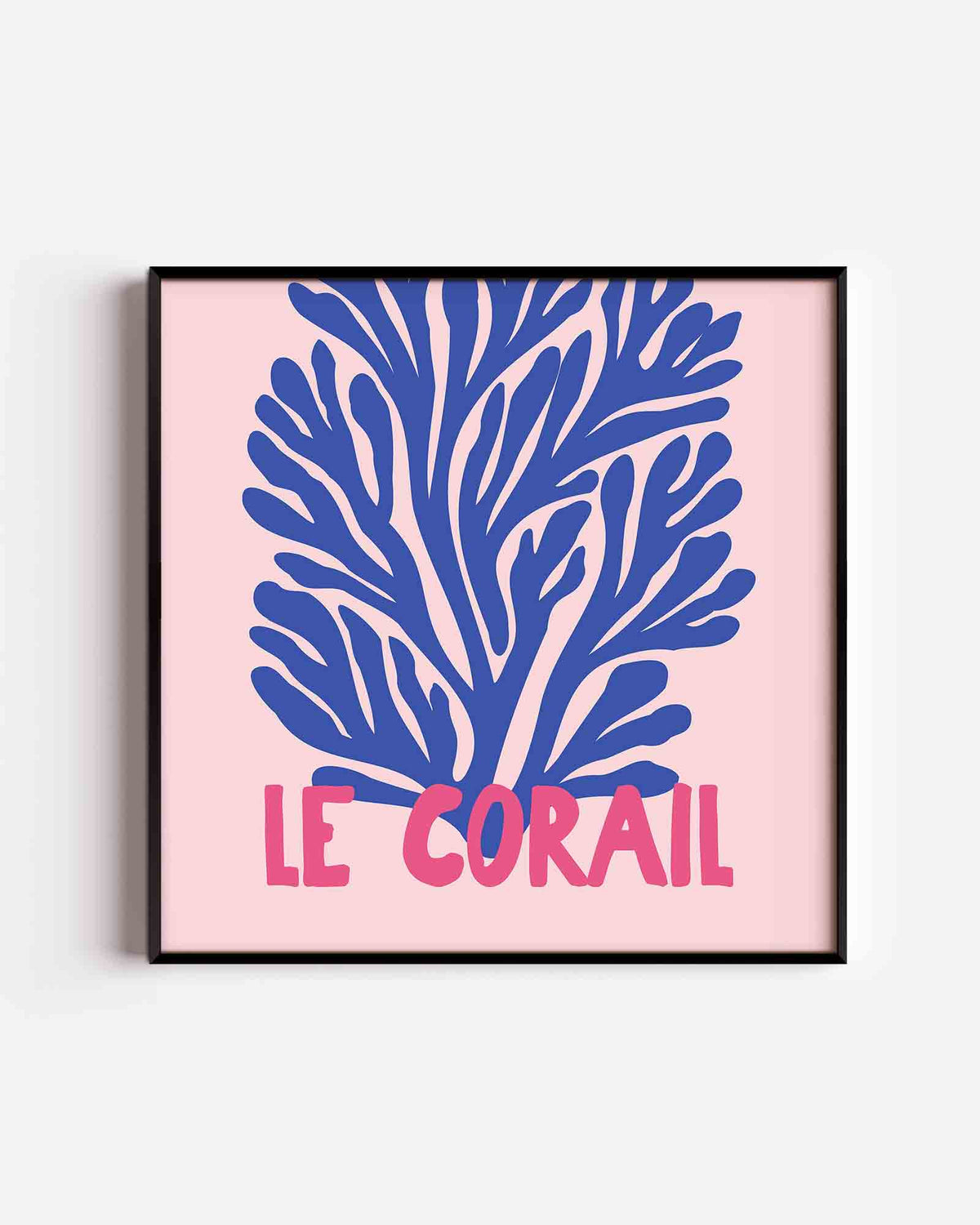 Blauw koraal op roze achtergrond – vierkante poster met kleur en vormen als wanddecoratie