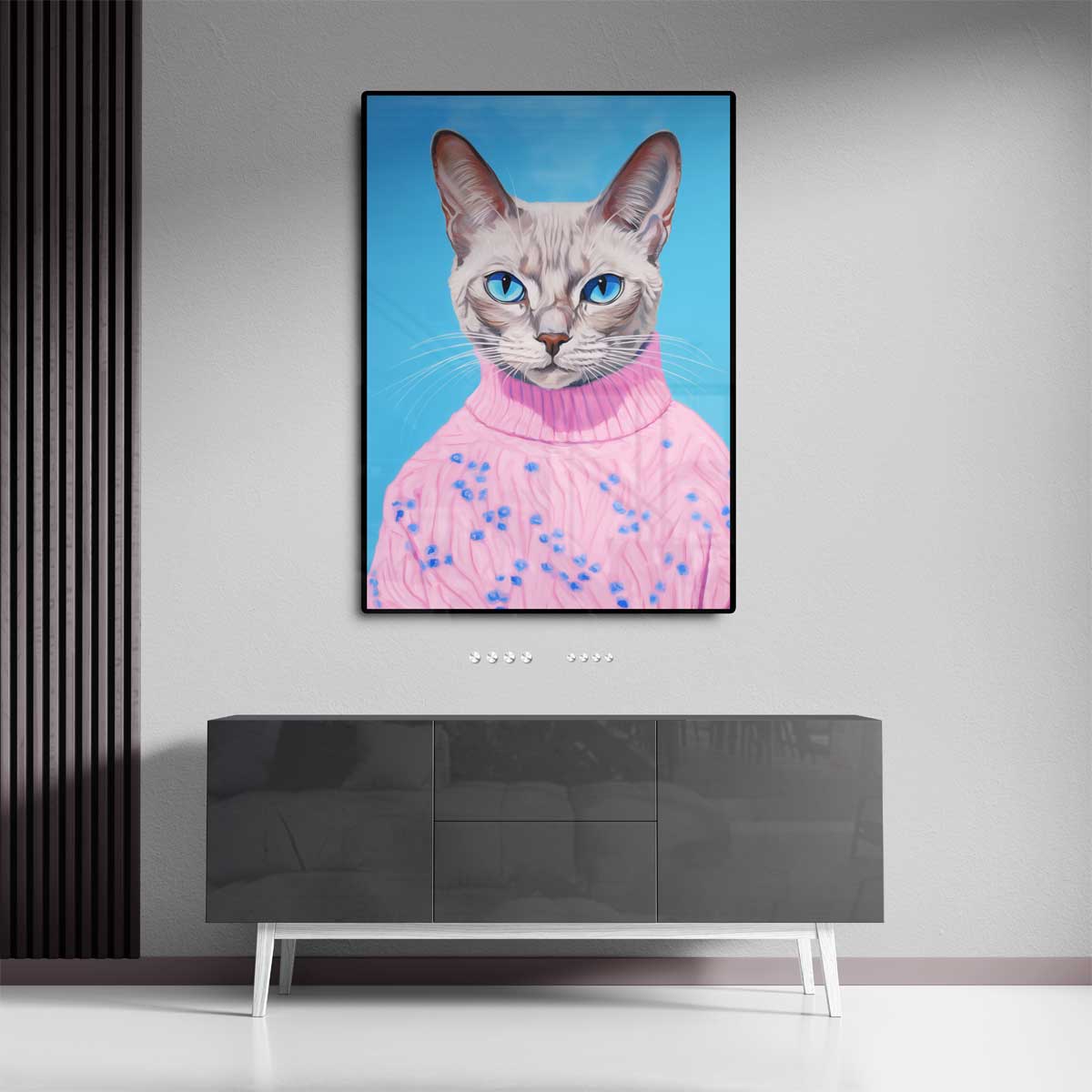 Kat in Roze Trui Portret – dibond wanddecoratie in staand formaat