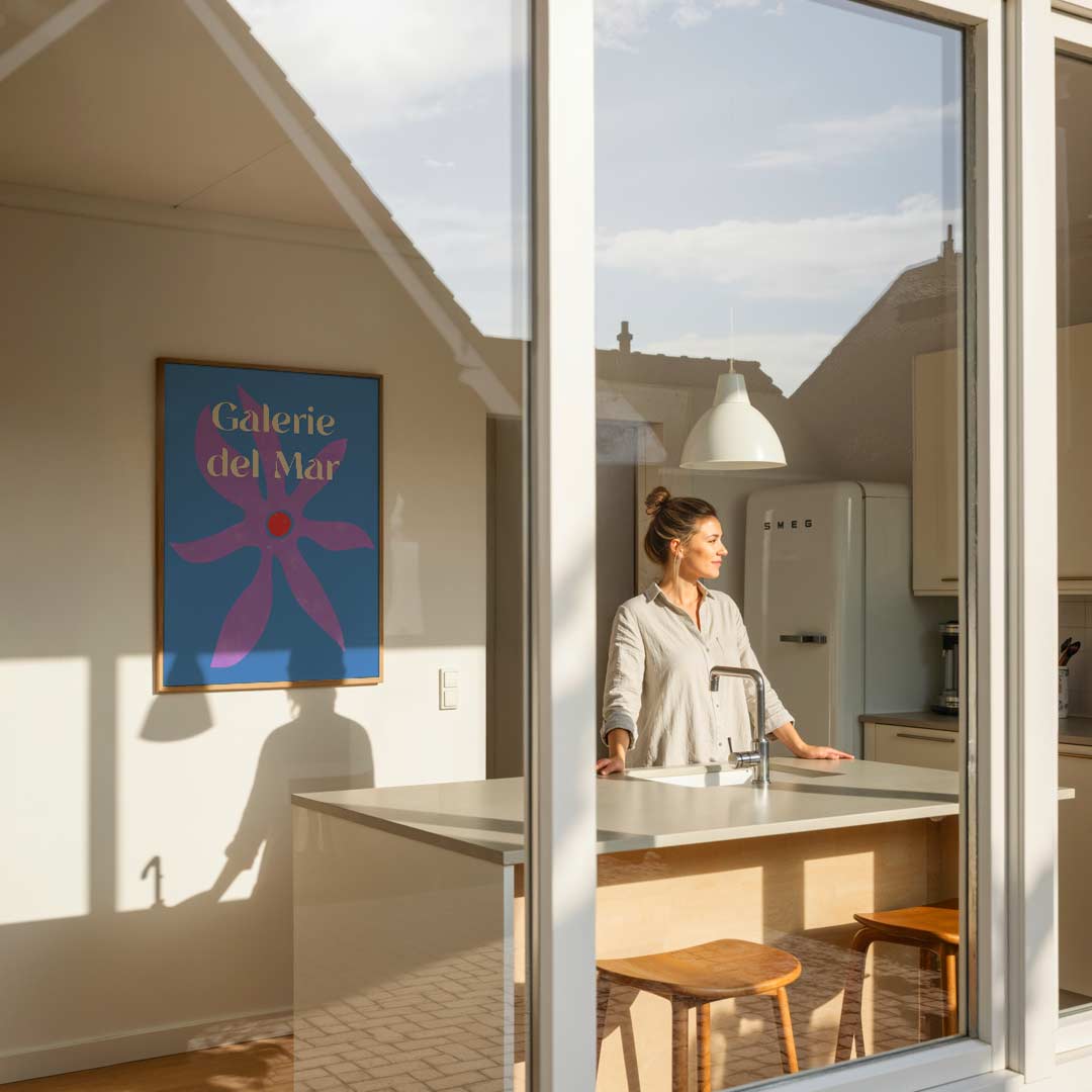 Vrolijke Bloemenzee – zomerse poster in staand formaat