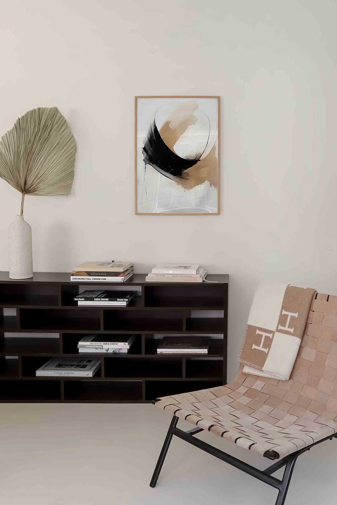 Abstracte penseelstreken – zachte abstracte poster in staand formaat