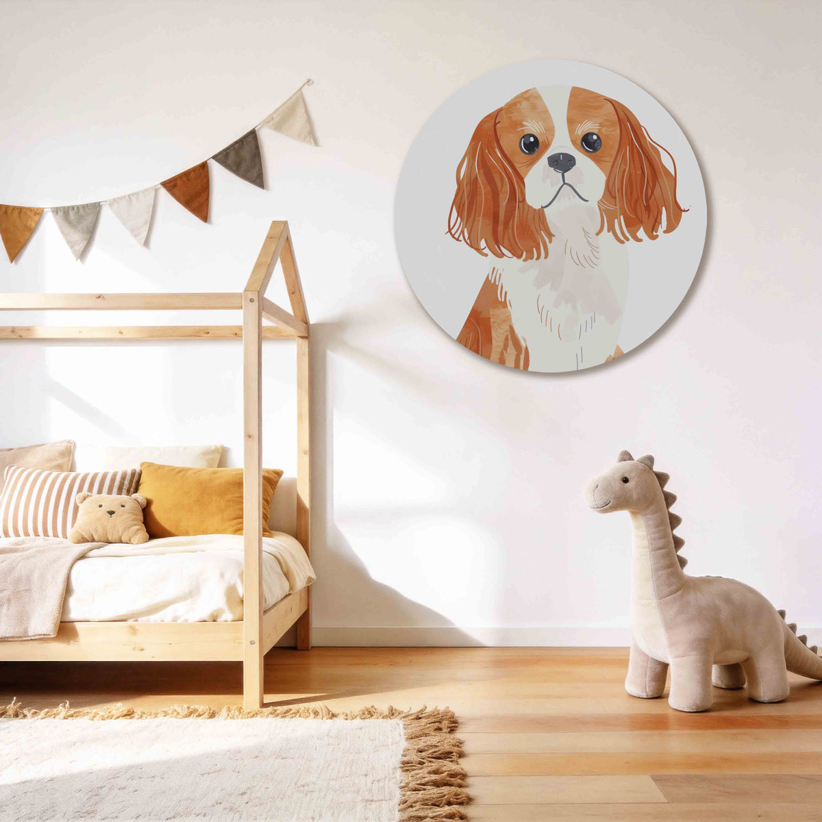Hond met lange oren Muurcirkel – tweede productweergave – Een hond met lange oren in oranje en wit op een witte achtergrond.