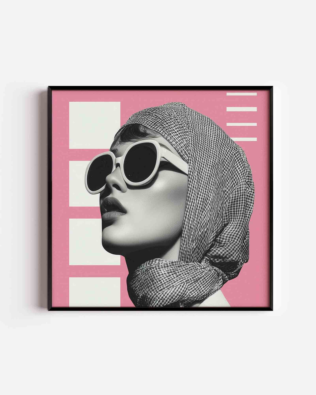 Vrouw met zonnebril – Pop Art vierkante poster als wanddecoratie