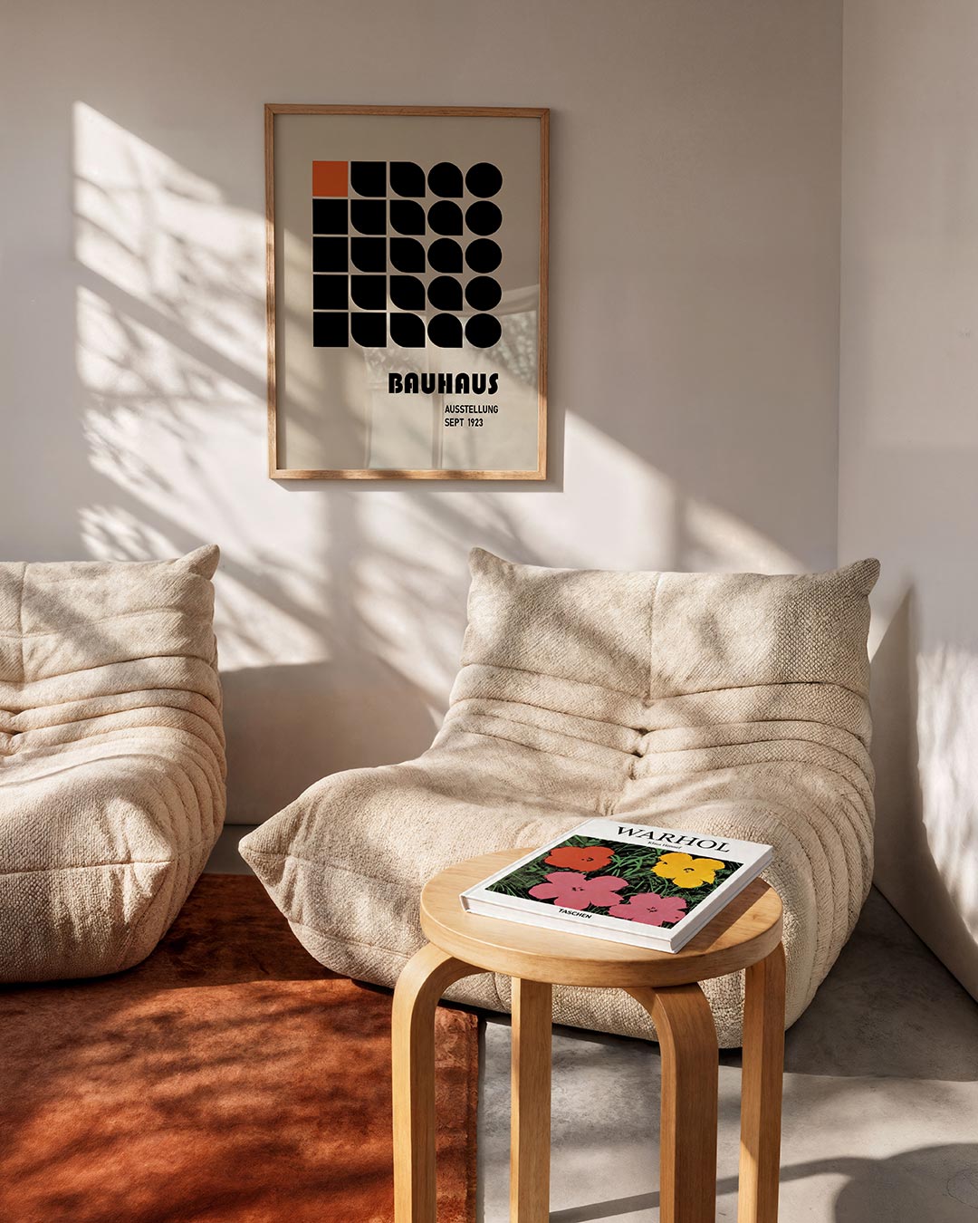 Vormritme en kleur – geometrische Bauhaus poster in staand formaat