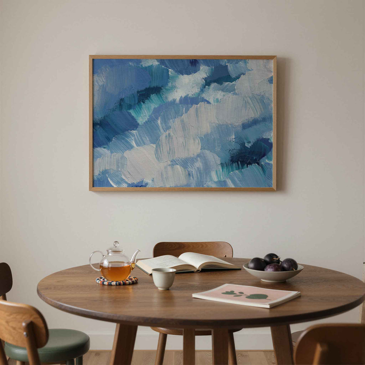 Blauwe penseelstreken – liggende schilderkunst wanddecoratie van WallArtistic