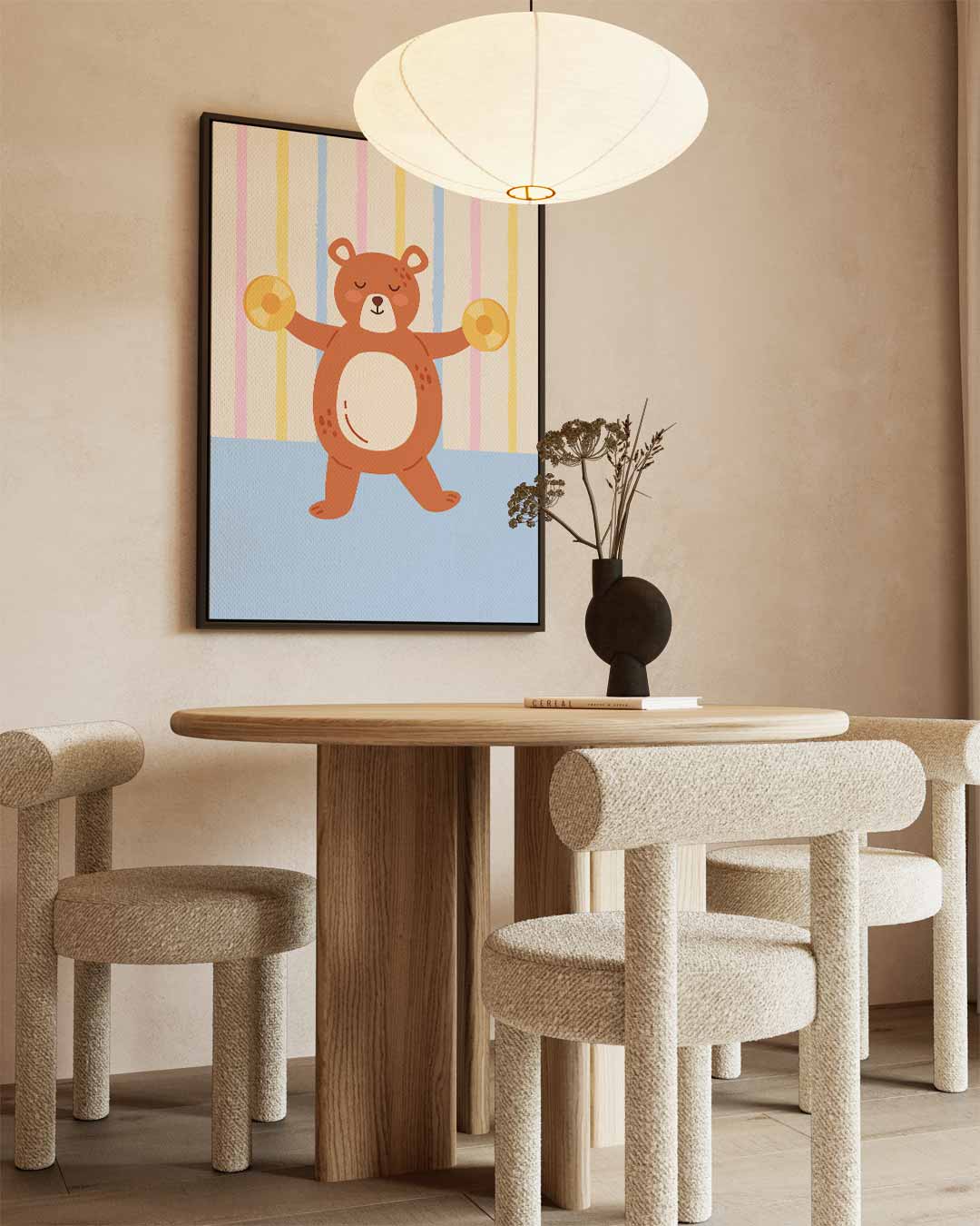 Gewichtheffende beer – staand kunstwerk voor modern interieur