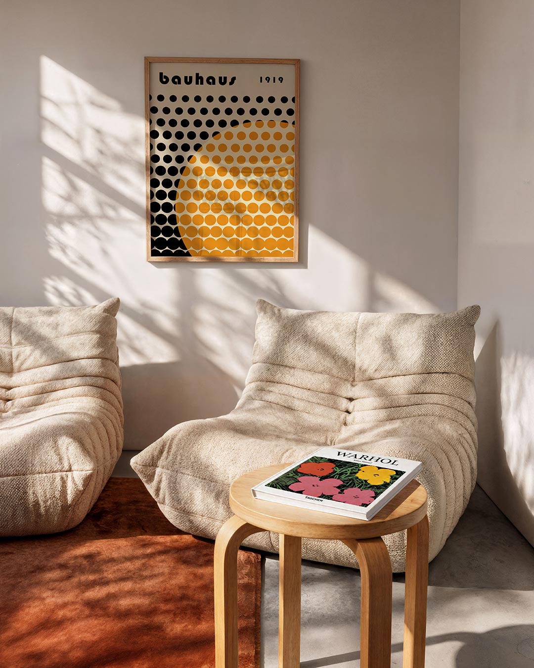 Cirkelpatroon en kleur – geometrische Bauhaus poster in staand formaat