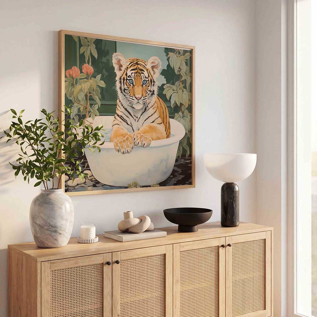 Tijger in bad – dierenillustratie als vierkante poster
