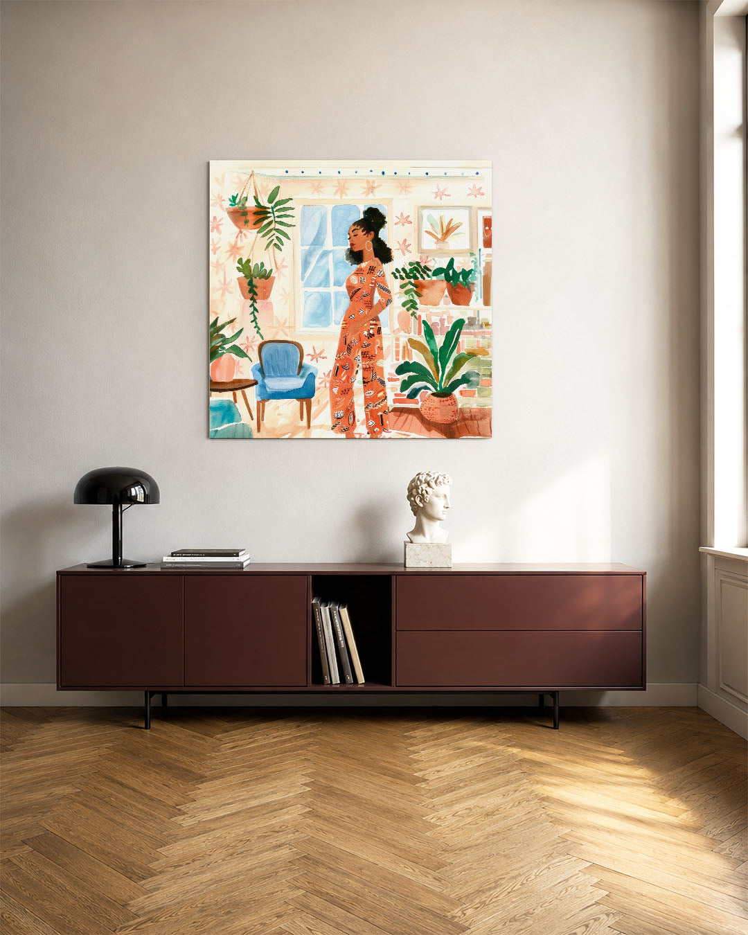 Vrouw in interieur kunstwerk – tweede productweergave – dit kunstwerk toont een vrouw in een kleurrijke kamer met planten en