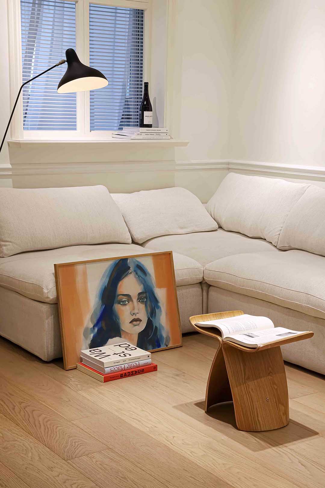 Portret met blauwe accenten – vrouwelijke portretkunst als landscape poster