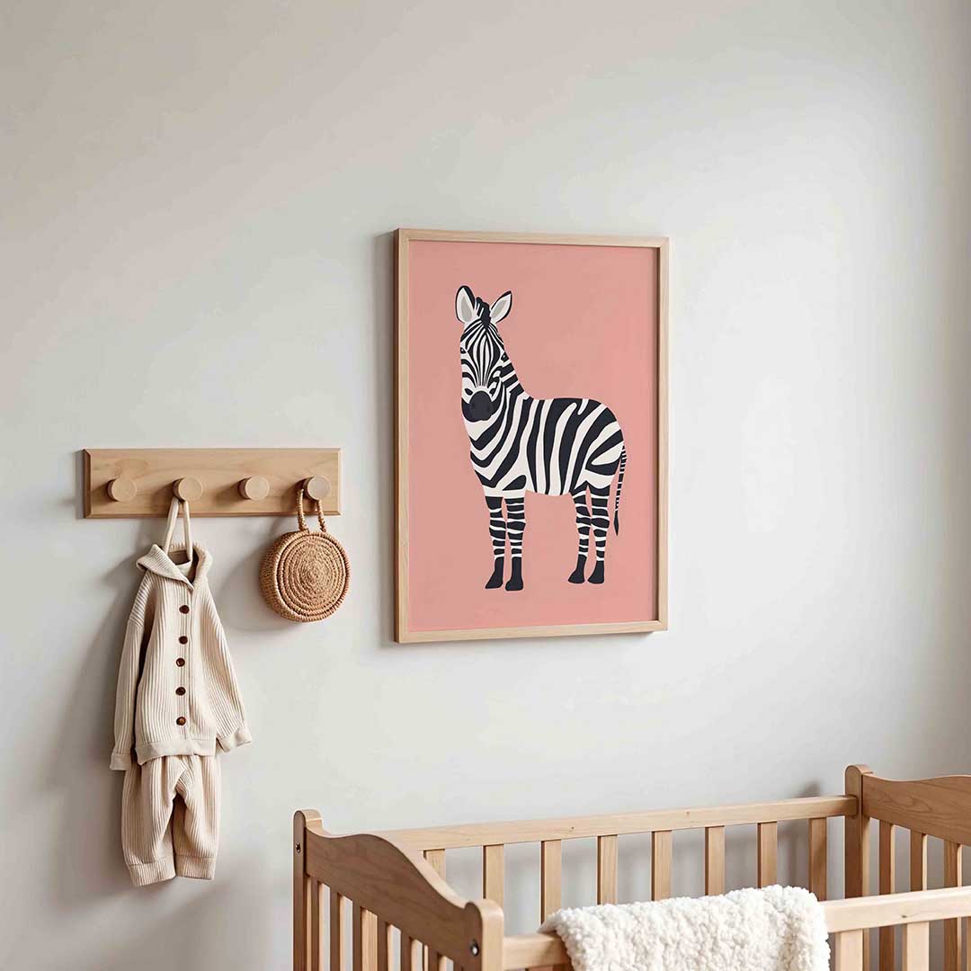 Zebra op roze achtergrond – kinderposter in staand formaat