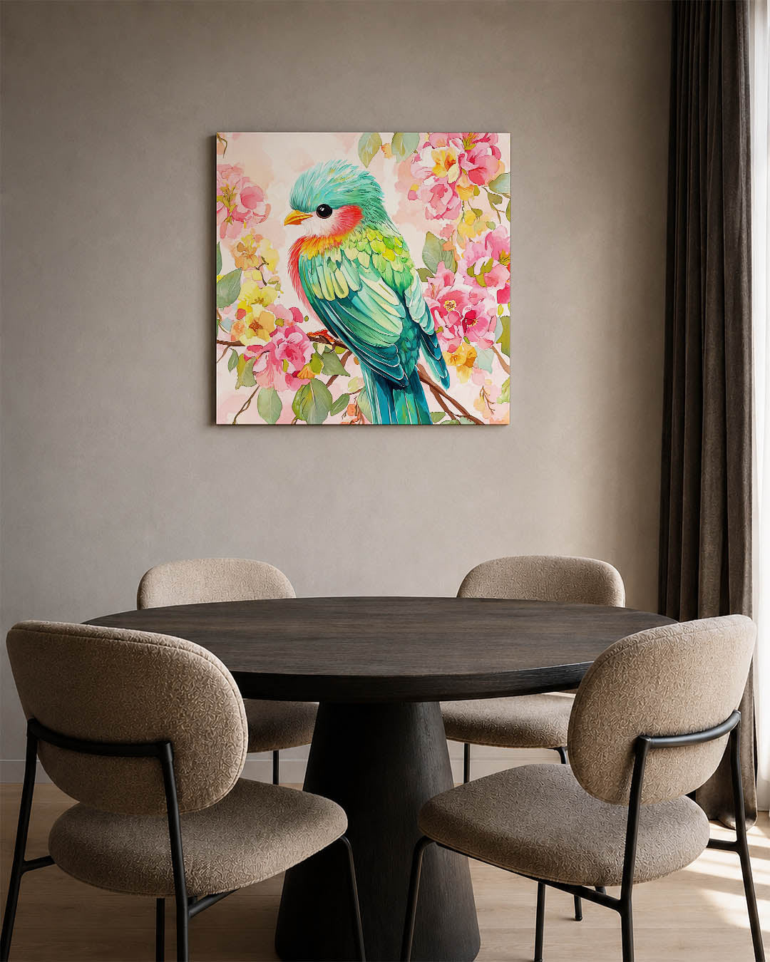 Vrolijke vogel en bloemen kunstwerk – derde productweergave – dit werk toont een kleurrijke vogel omringd door levendige