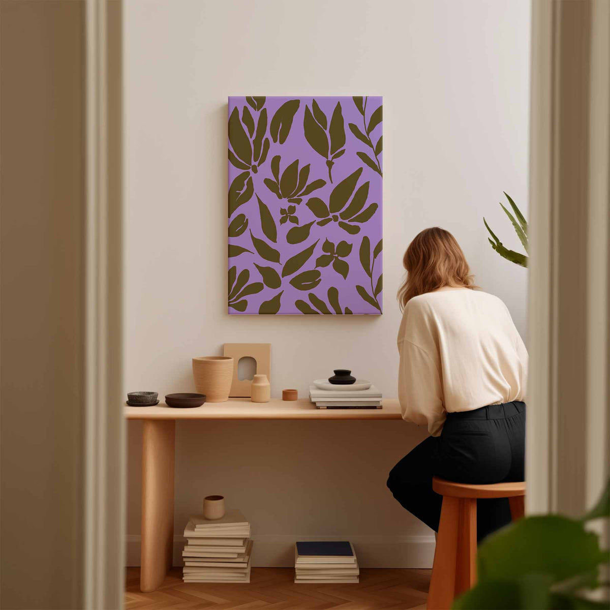 Bloemendans in Bruin en Lavendel – staand kunstwerk voor modern interieur