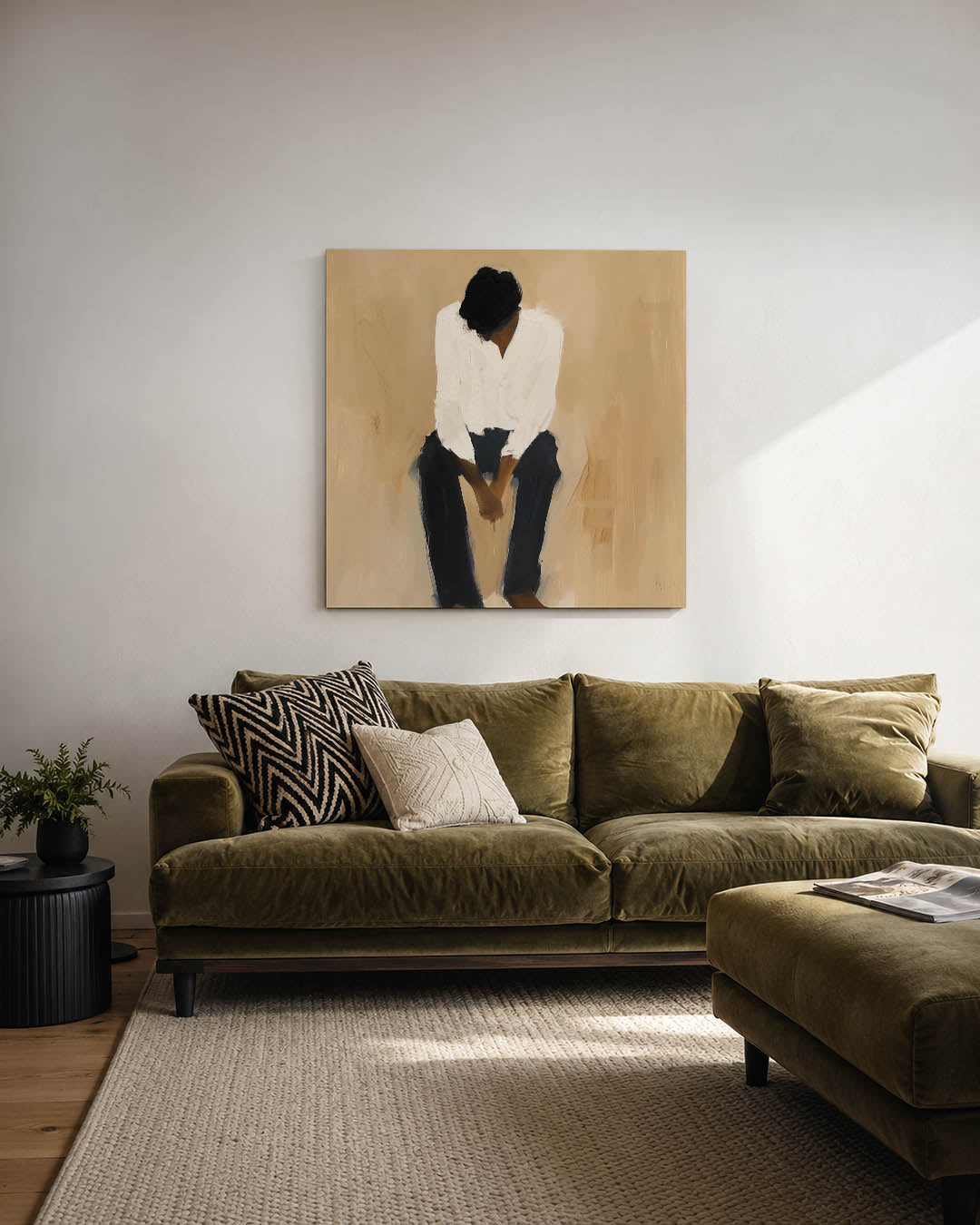 Zittende figuur kunstwerk – derde productweergave – dit kunstwerk toont een zittende figuur in een rustige pose. De zachte