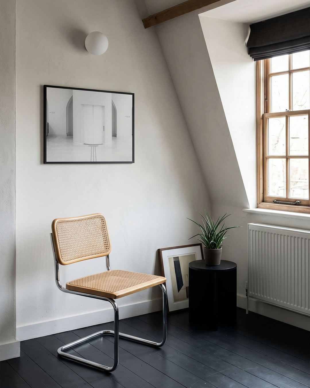 Architectuur poster – tweede productweergave – deze poster toont een symmetrische compositie met strakke lijnen en zachte