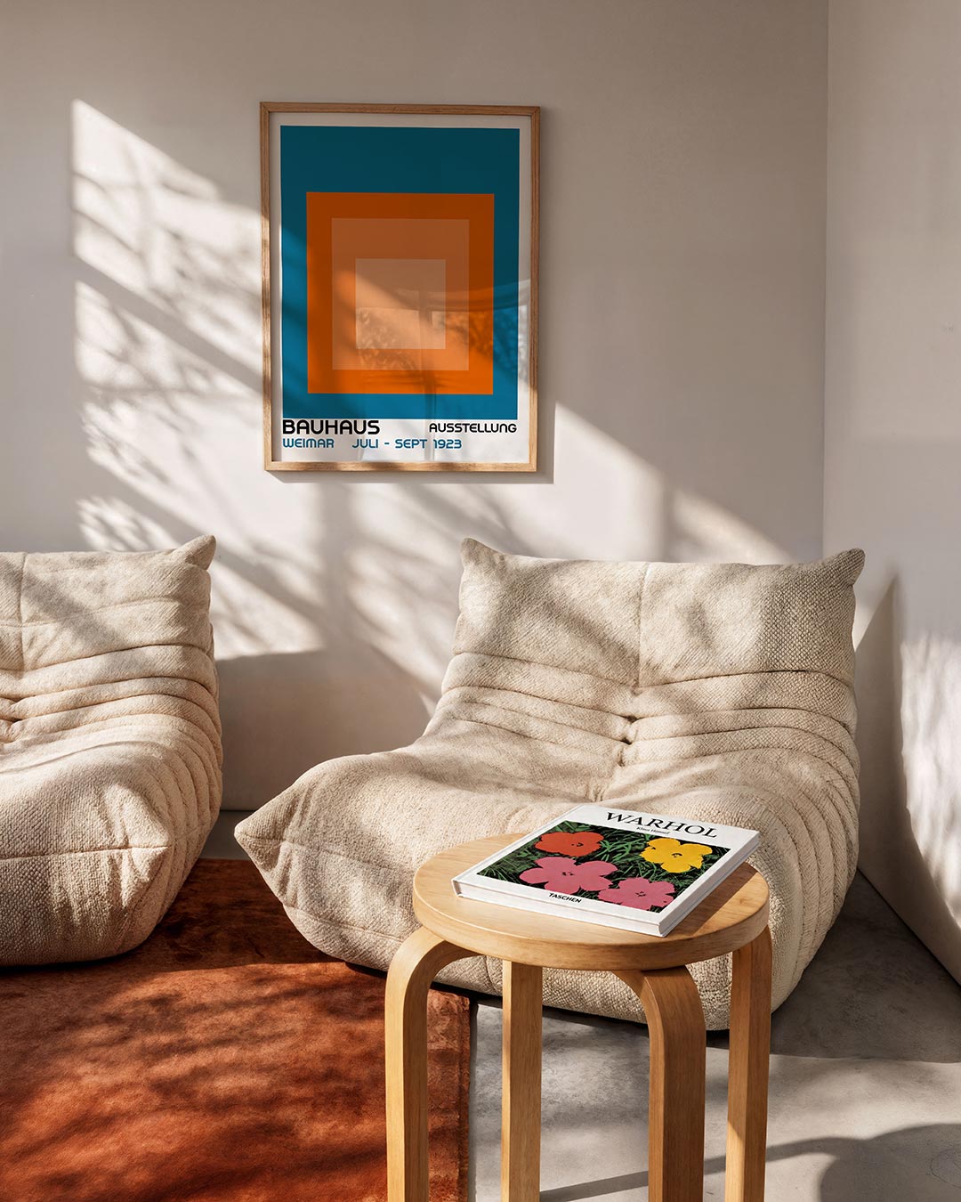 Kleurvlakken en lijnen – geometrische Bauhaus poster in staand formaat