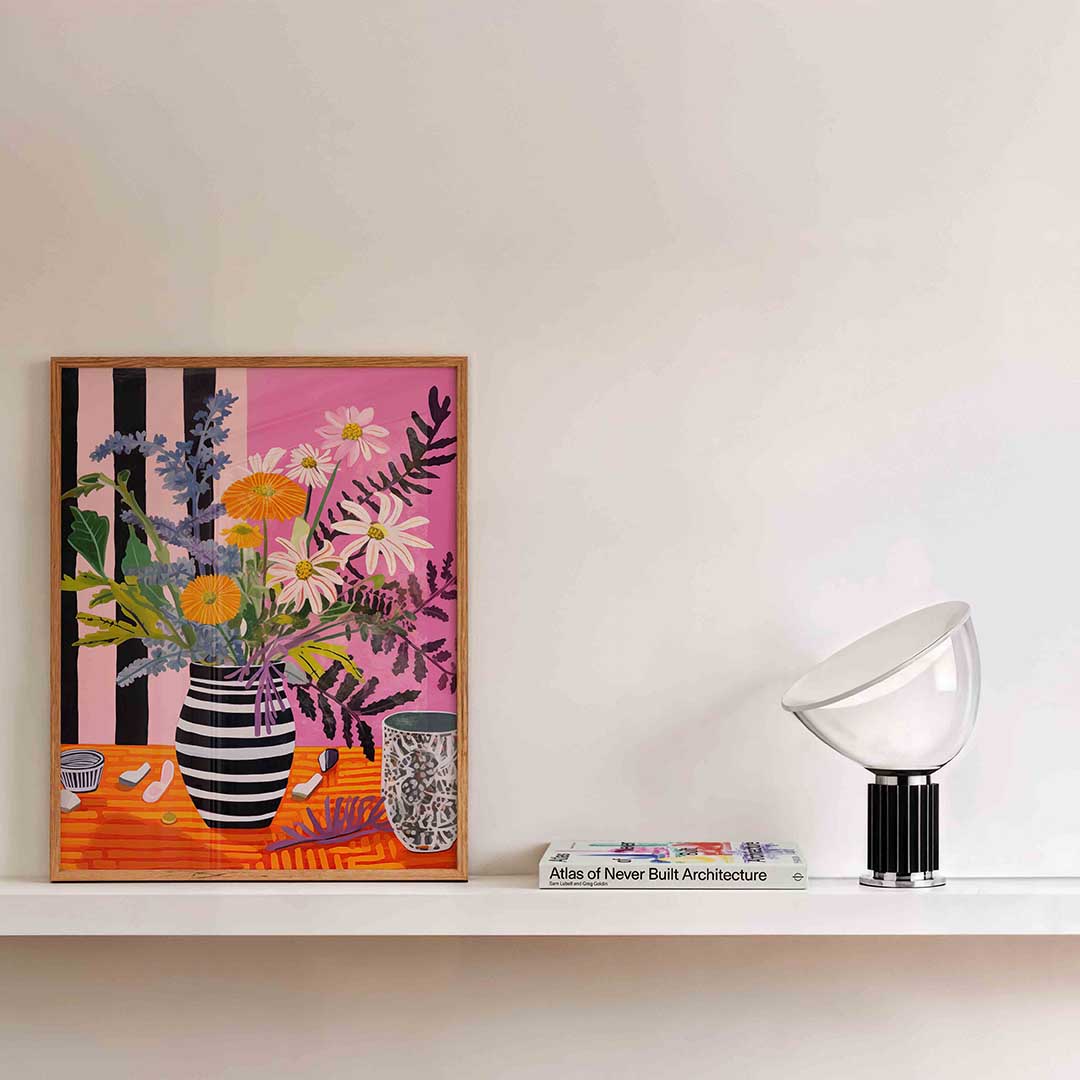 Bloemen in gestreepte vaas – bloemen wandkunst als portret poster