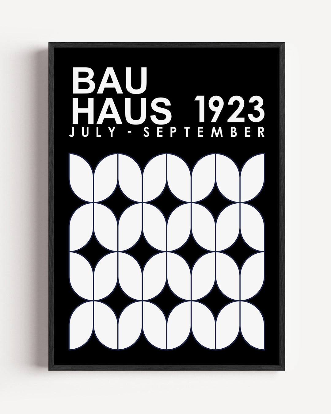 Vormritme en contrast – staande Bauhaus poster als wanddecoratie