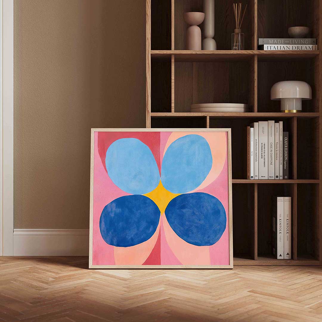 Bloemvormen met blauwe accenten – moderne poster in vierkant formaat