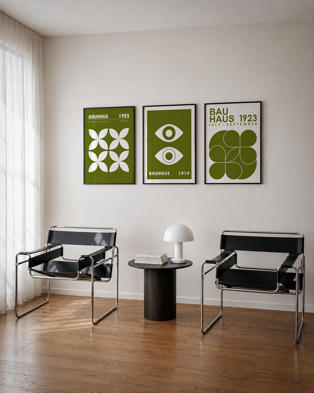 Vorm en kleur driedelige posterset – deze posterset in drie delen toont een ritmisch patroon van witte bloemachtige vormen op